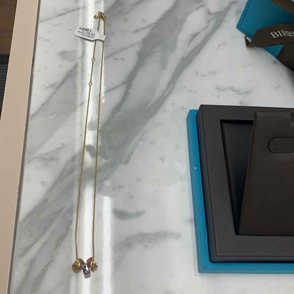 Birks Dare to Dream Three-Ring Tricolor Pendant - Picture 7 of 7